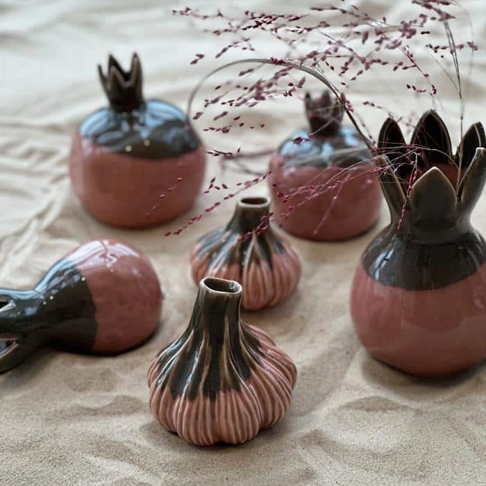 Omslagsbild för “Vas Lök keramik”