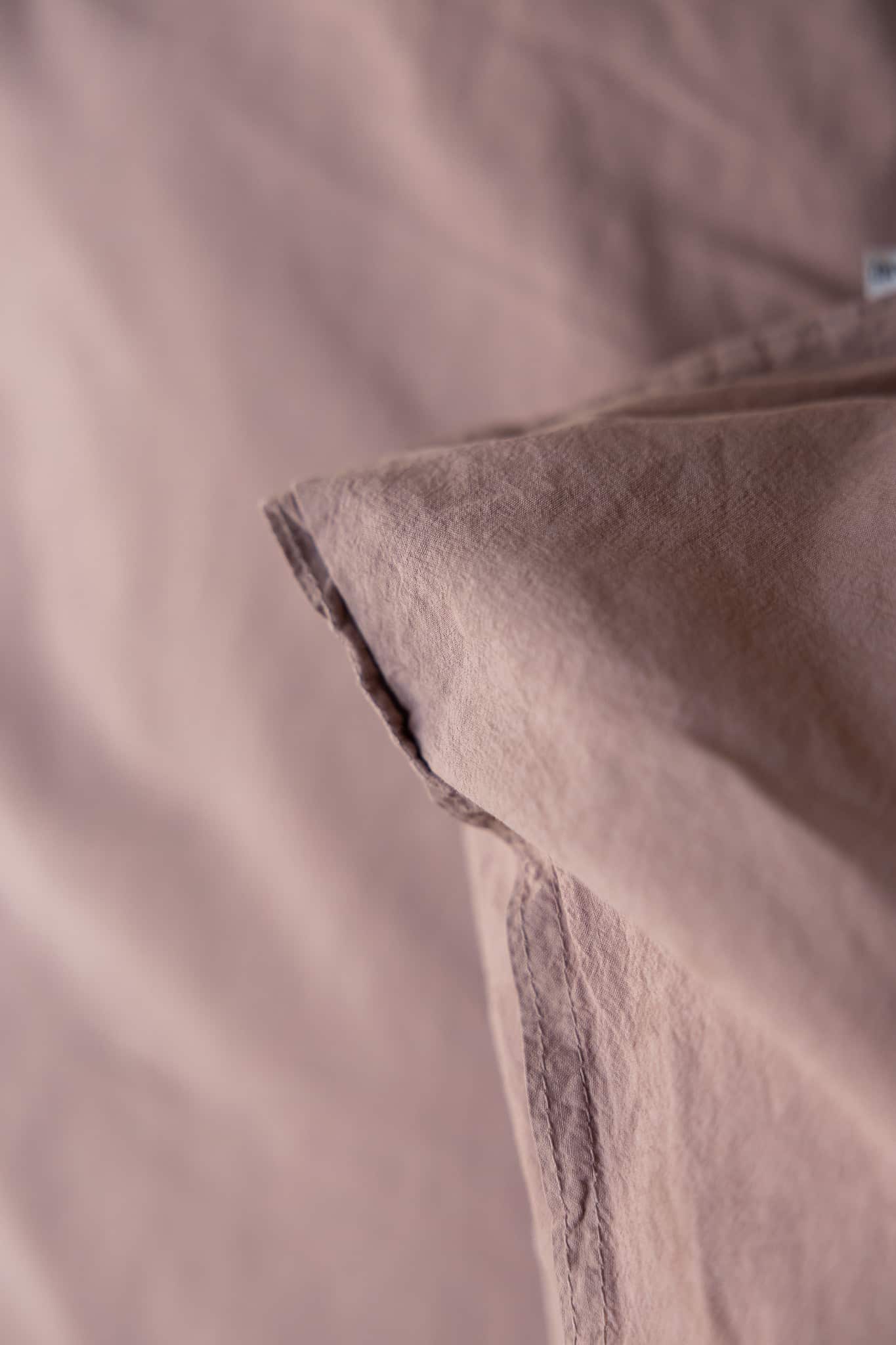 Påslakanset Crinkle Rose taupe