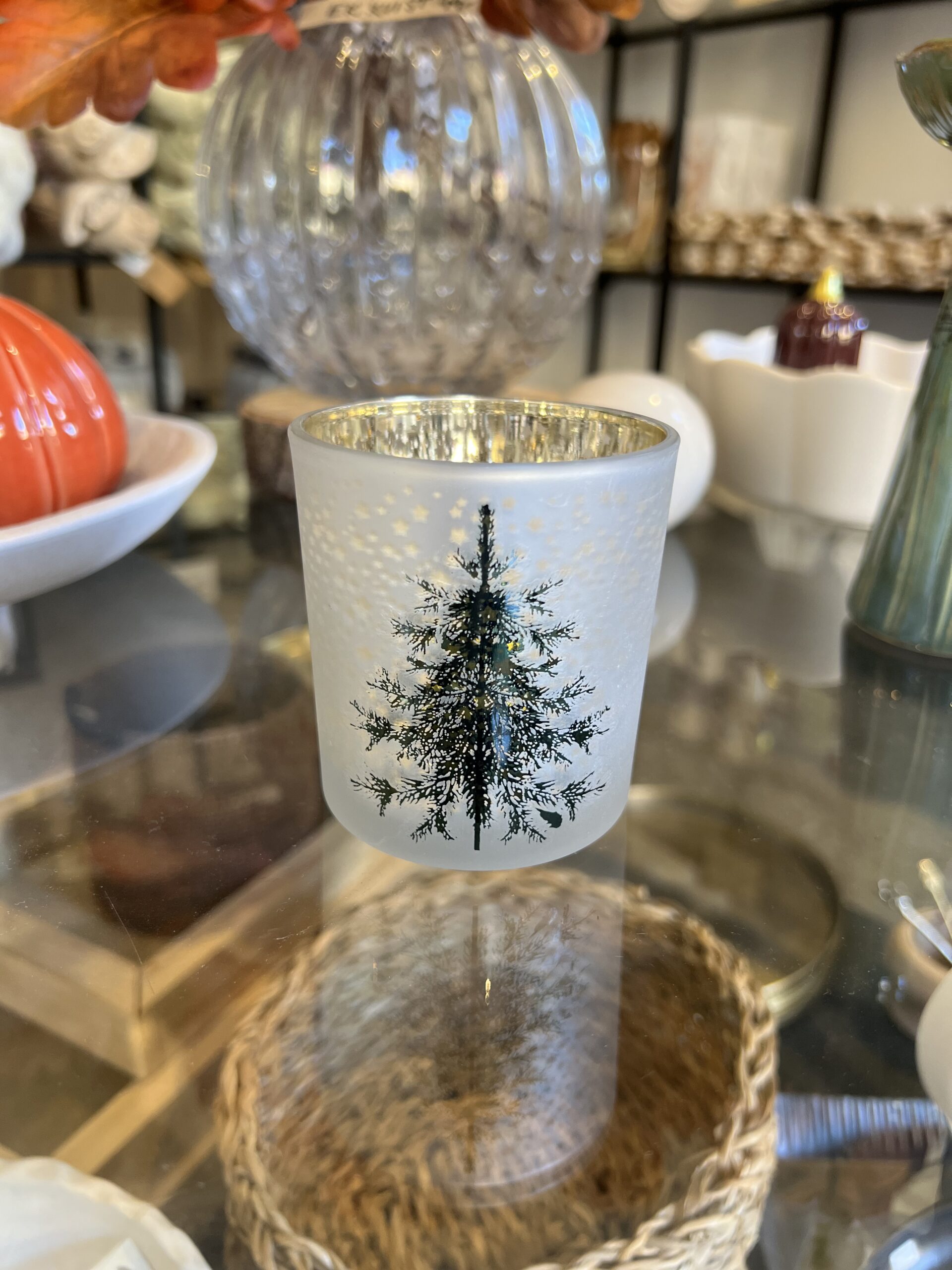 Omslagsbild för “Ljuslykta Gran”