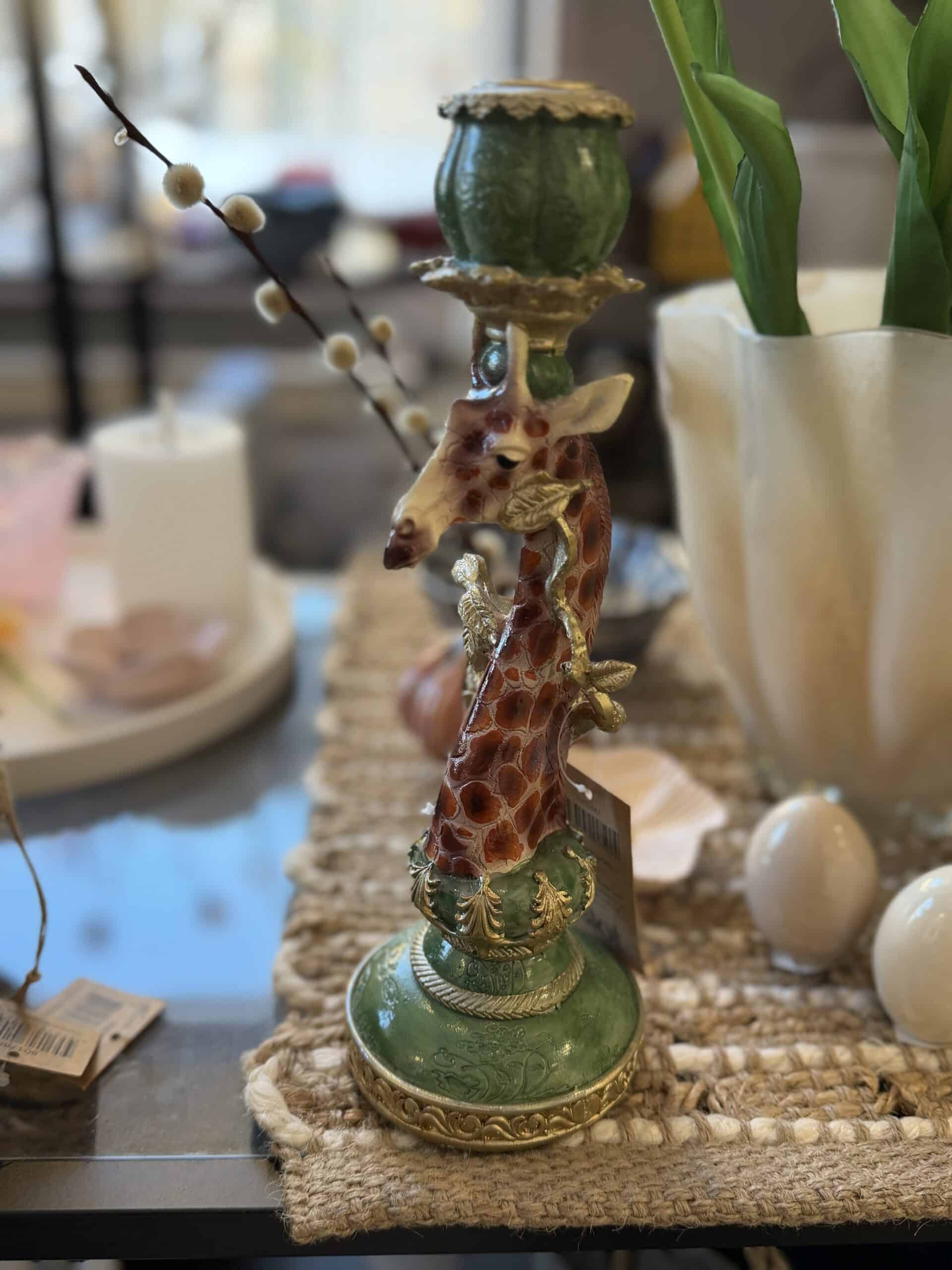 Omslagsbild för “Ljusstake Giraff”