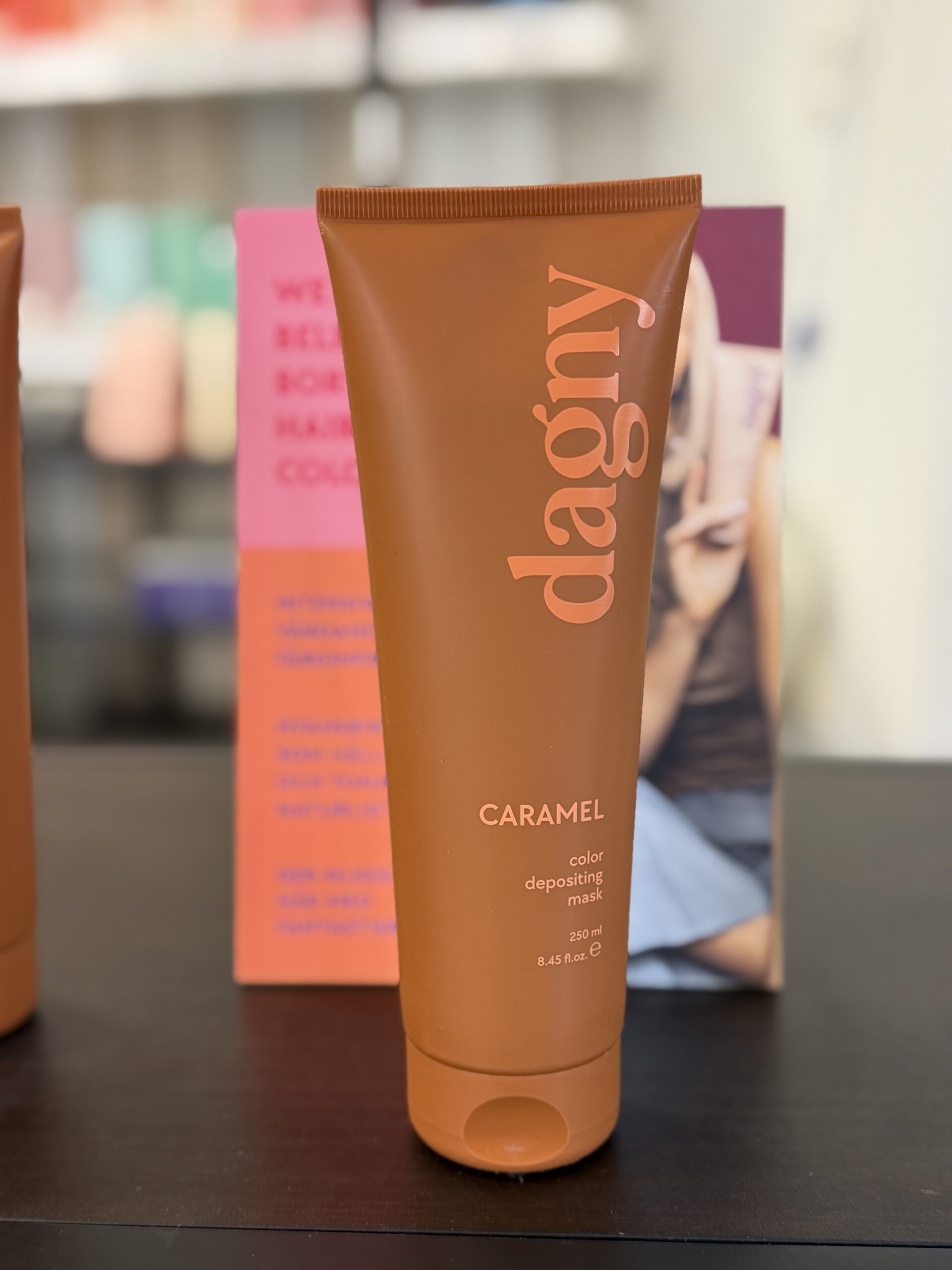 Omslagsbild för “Dagny Color Depositing Mask Caramel”